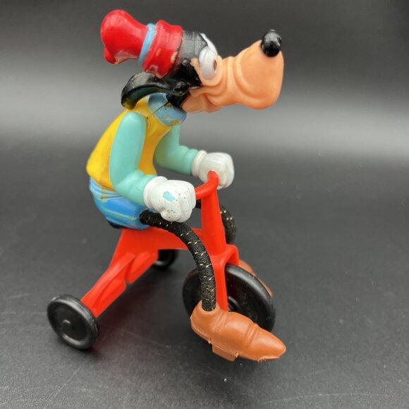 Vintage 1977 Walt Disney Productions Goofy on Tricycle that Pedals Toy Figure 5" - Picture 2 of 16